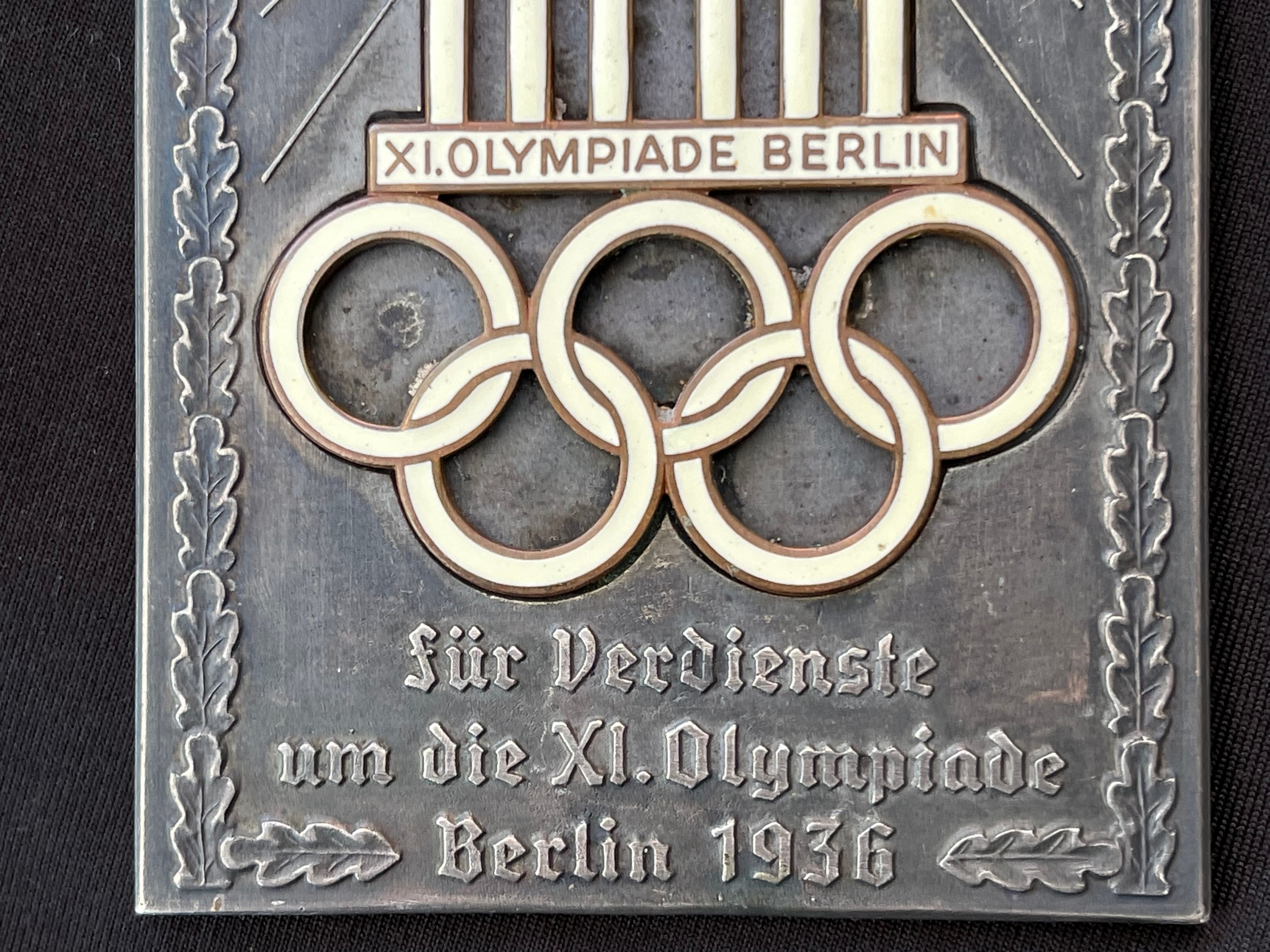 WW2 Third Reich 1936 XI Olympiade Berlin non portable award. Inscribed "Fur Verdienste um die XI - Image 4 of 5