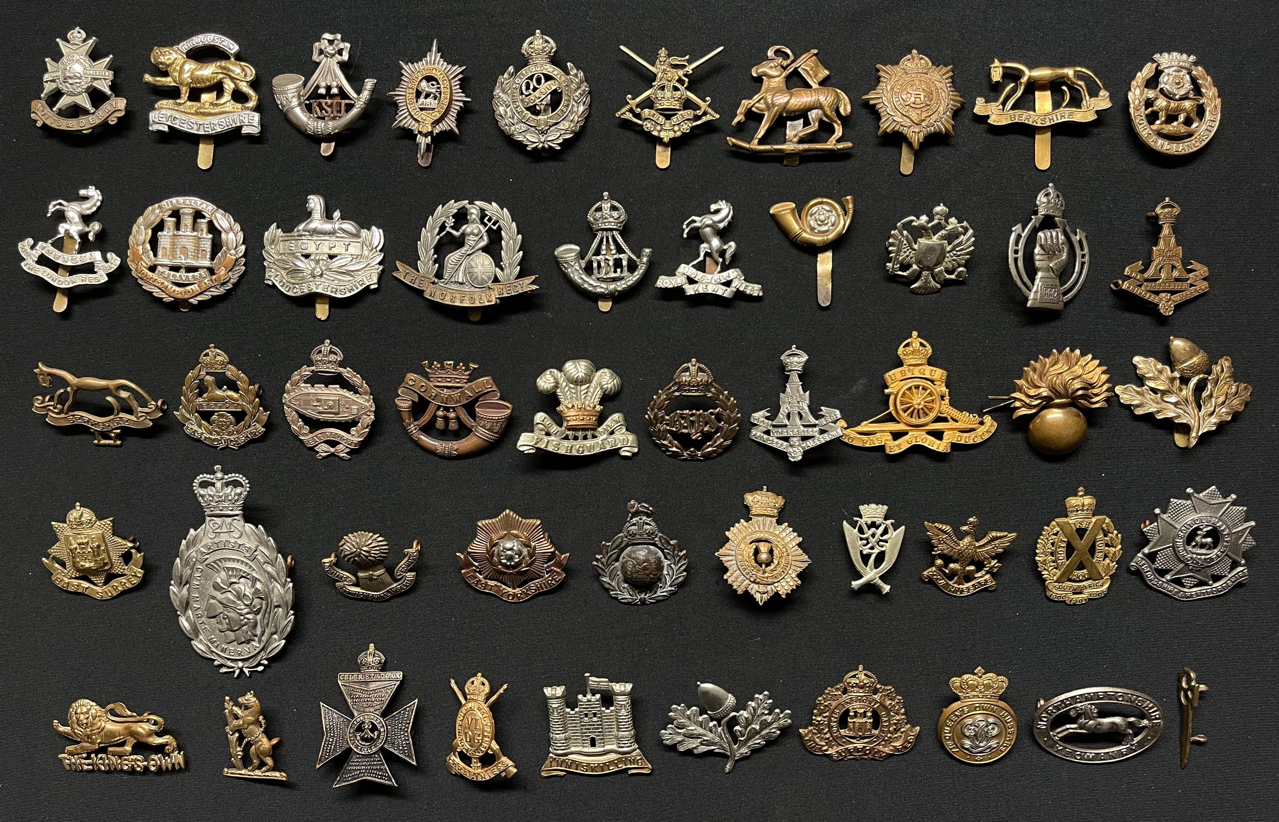 WW2 British Cap badges to include: Notts and Derbys: Leicestershire Regt: KSLI: Queens Own Dorset
