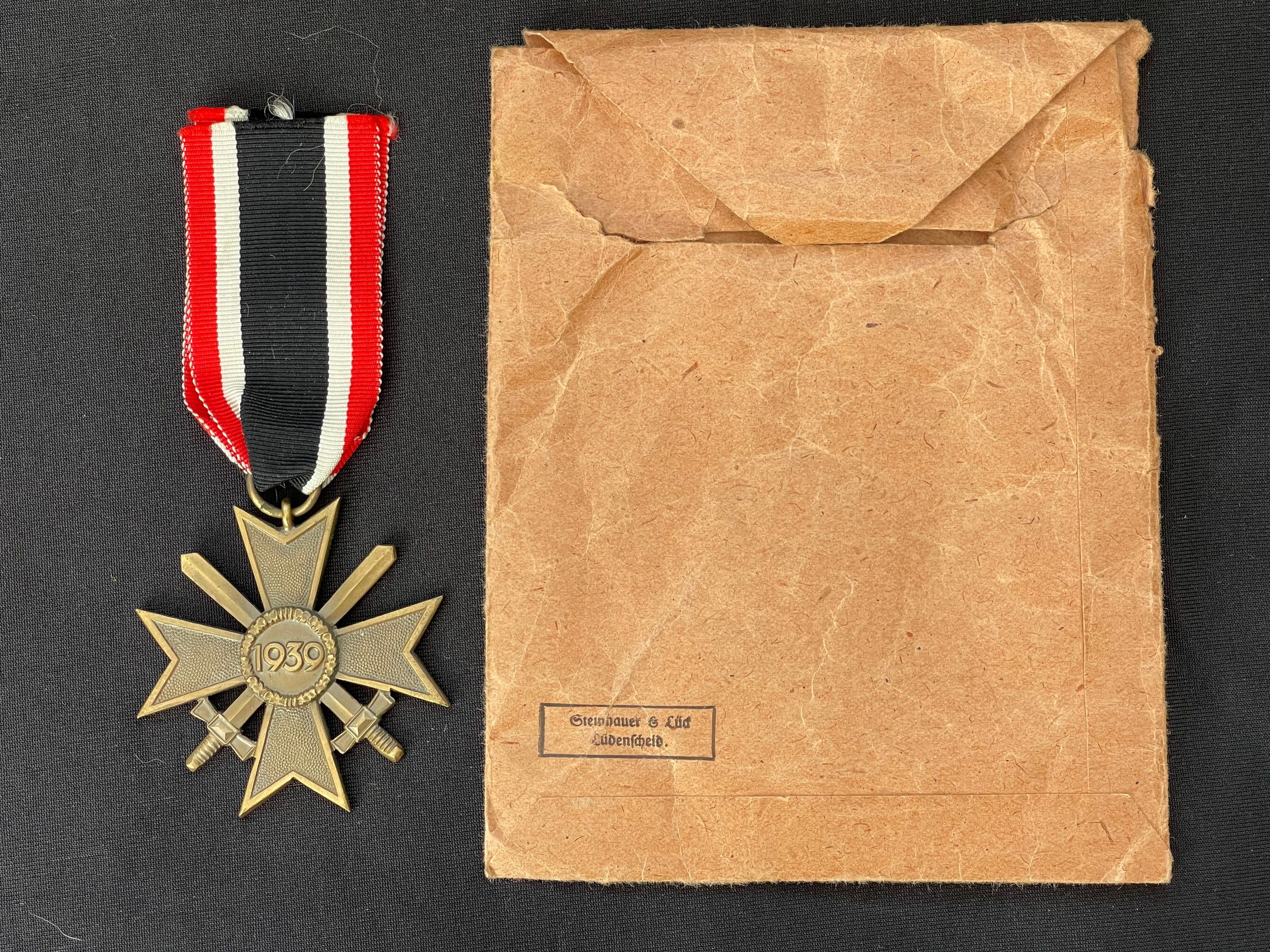 WW2 Third Reich WW2 Third Reich Kriegsverdienstkreuz 2.Klasse mit Schwertern - War Merit Cross 2nd - Image 2 of 3