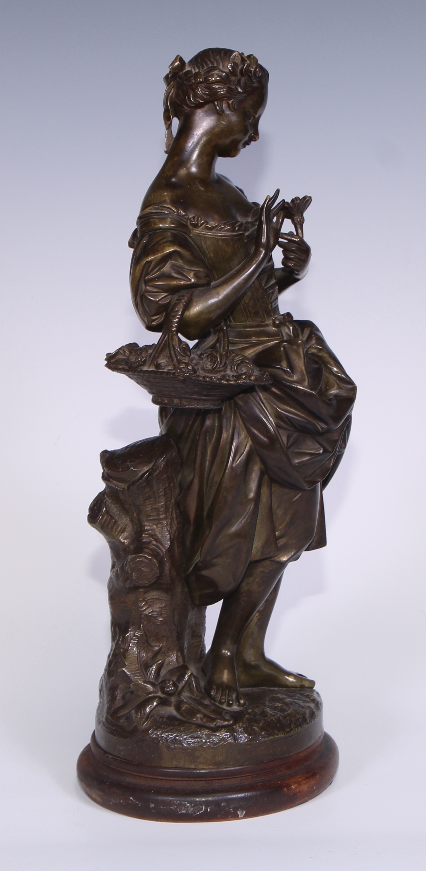 English School, 19th century, a brown patinated bronze, of a lady with flower basket, 34cm high - Bild 2 aus 4