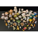 Ceramics - Disney character inc Wade Lady and the Tramp figures, Tramp, Jock etc; diver; Thumper