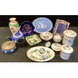 Wedgwood Clementine trinket dishes and pots; Aynsley Pembroke jar and cover; Masons; Coalport;