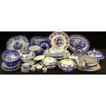 Blue and White - Spode Italian pattern chamber pot; dinner plate; Staffordshire Asiatic Pheasant