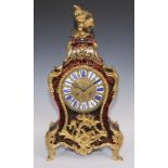 A 19th century French gilt metal mounted boulle cartouche shaped bracket clock, 15cm circular dial