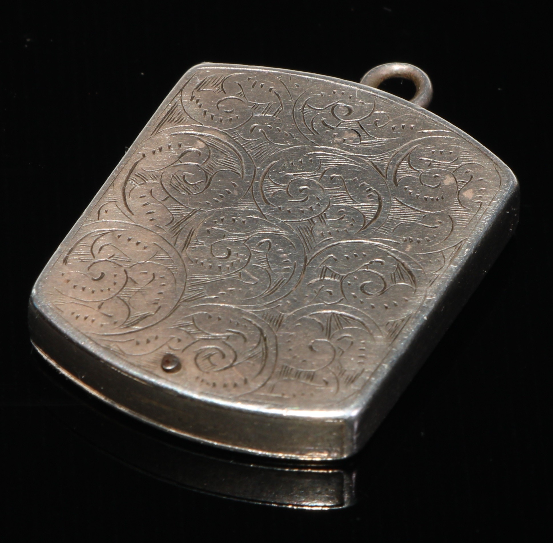 A Victorian silver stamp case, Birmingham 1886; another revolving, Chester 1901; Edwardian silver - Bild 3 aus 9