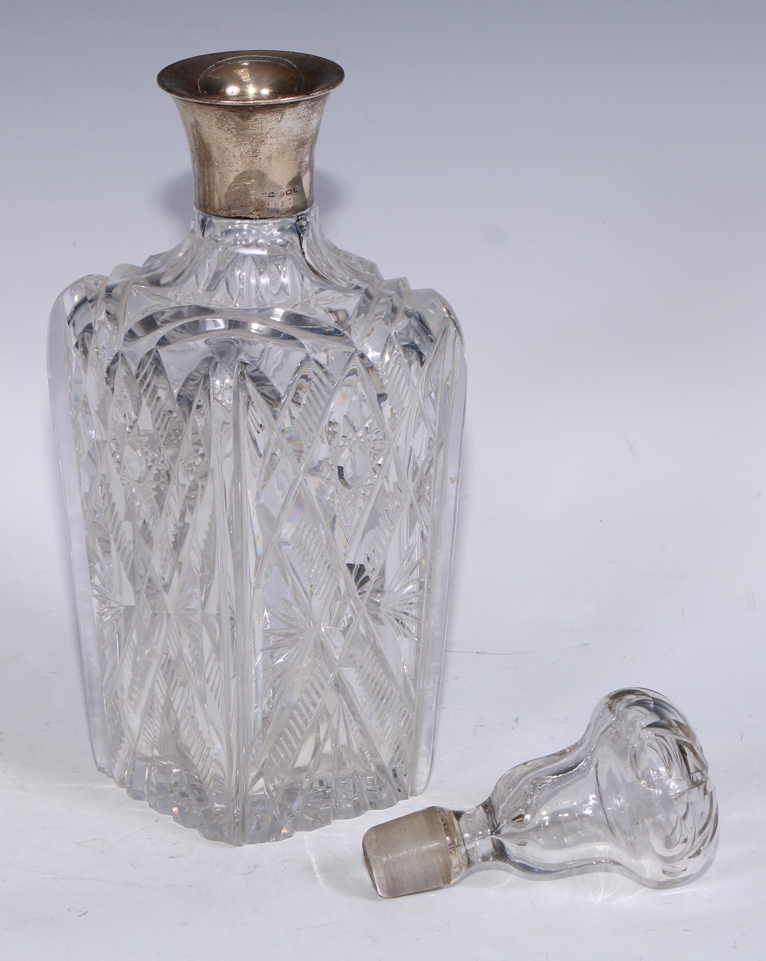 A silver mounted cut glass square decanter, mushroom stopper, star-cut base, 29.5cm high, Birmingham - Bild 3 aus 9