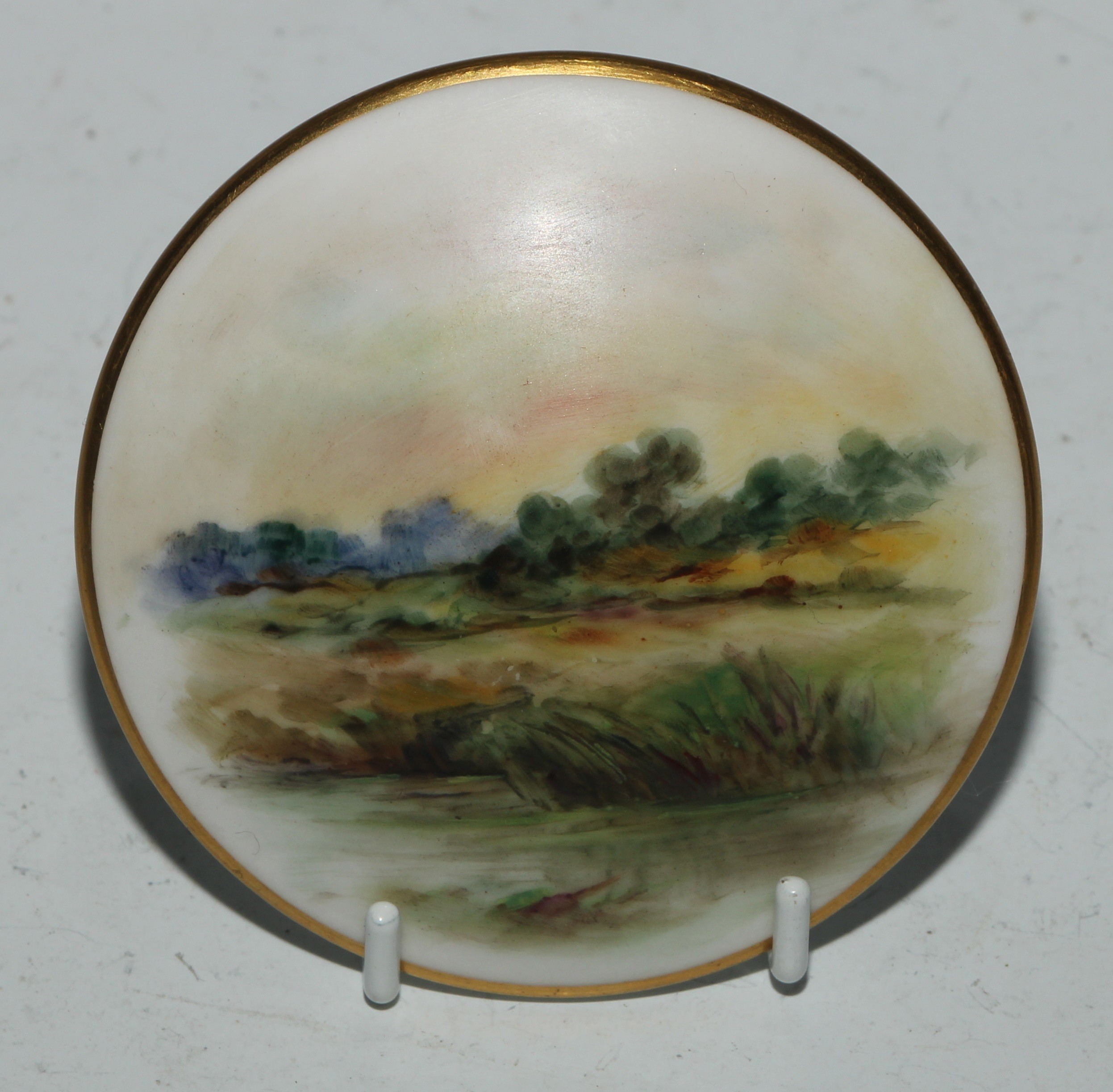 A Royal Worcester topographical trinket box and cover, painted with a coastal landscape, apple green - Bild 21 aus 22