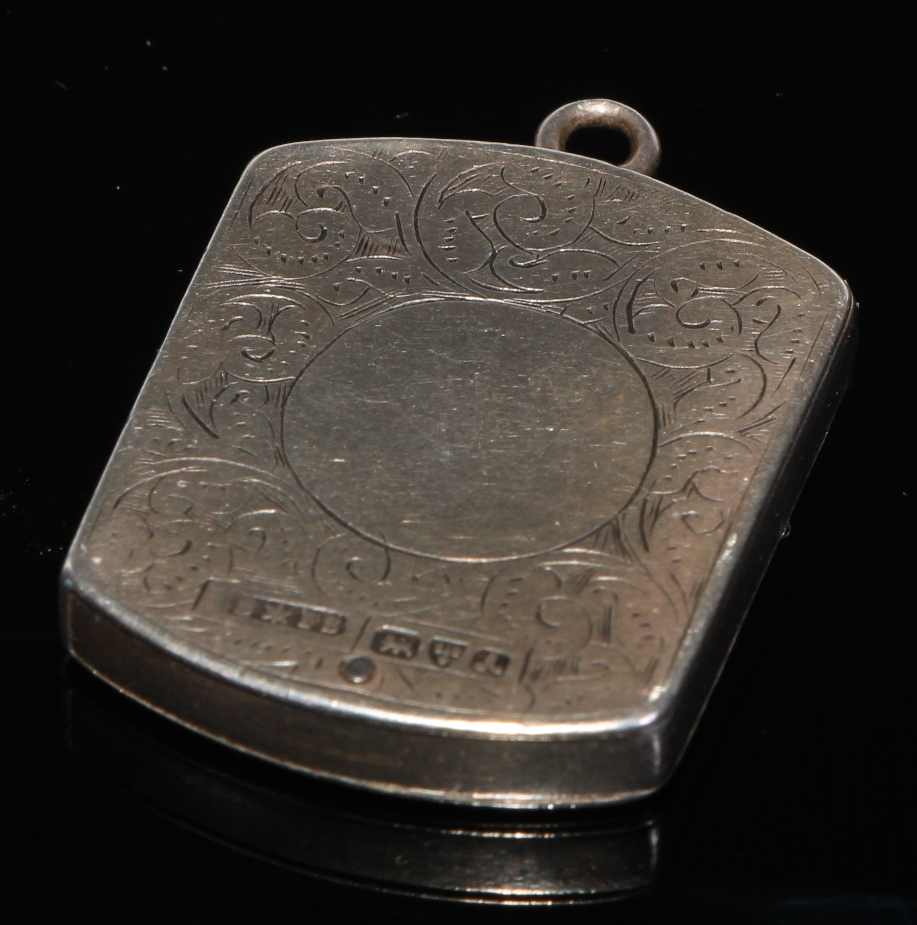 A Victorian silver stamp case, Birmingham 1886; another revolving, Chester 1901; Edwardian silver - Bild 4 aus 9