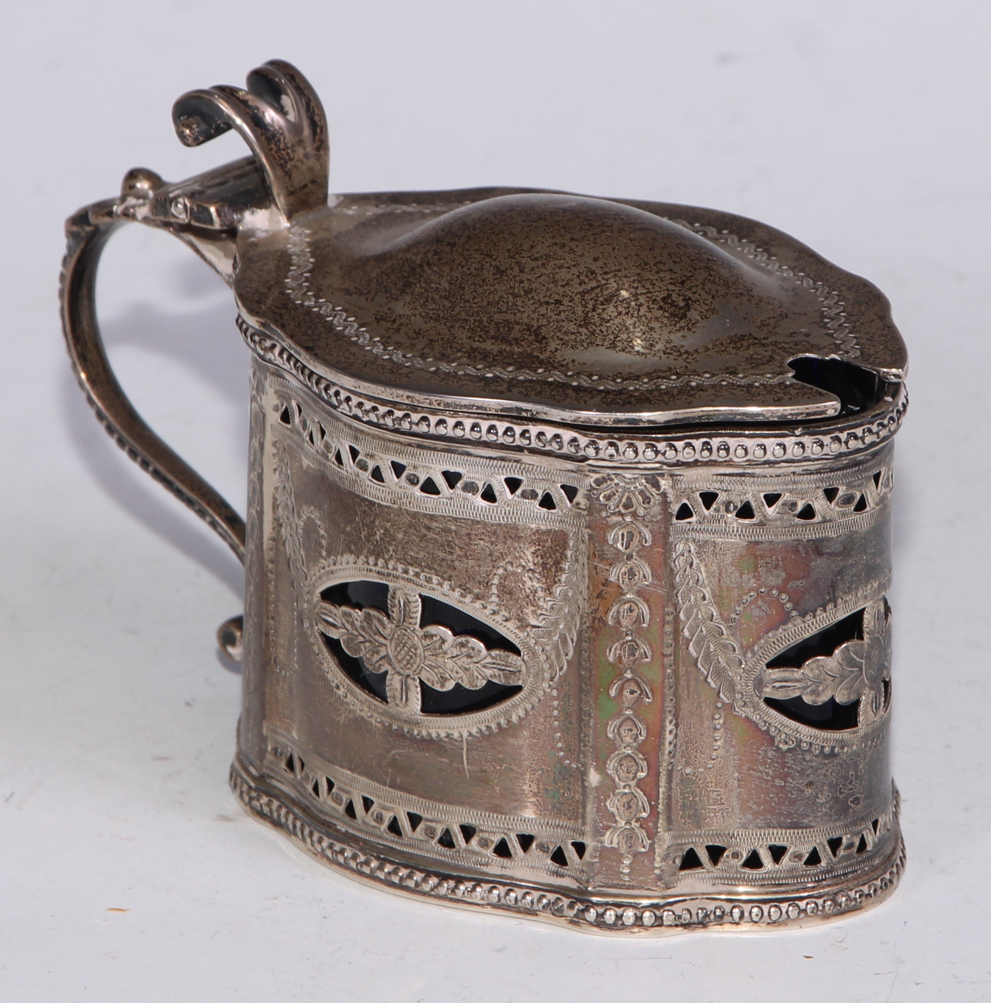 A Victorian Scottish silver commode shaped mustard, pierced and bright-cut engraved in the Neo- - Bild 5 aus 11