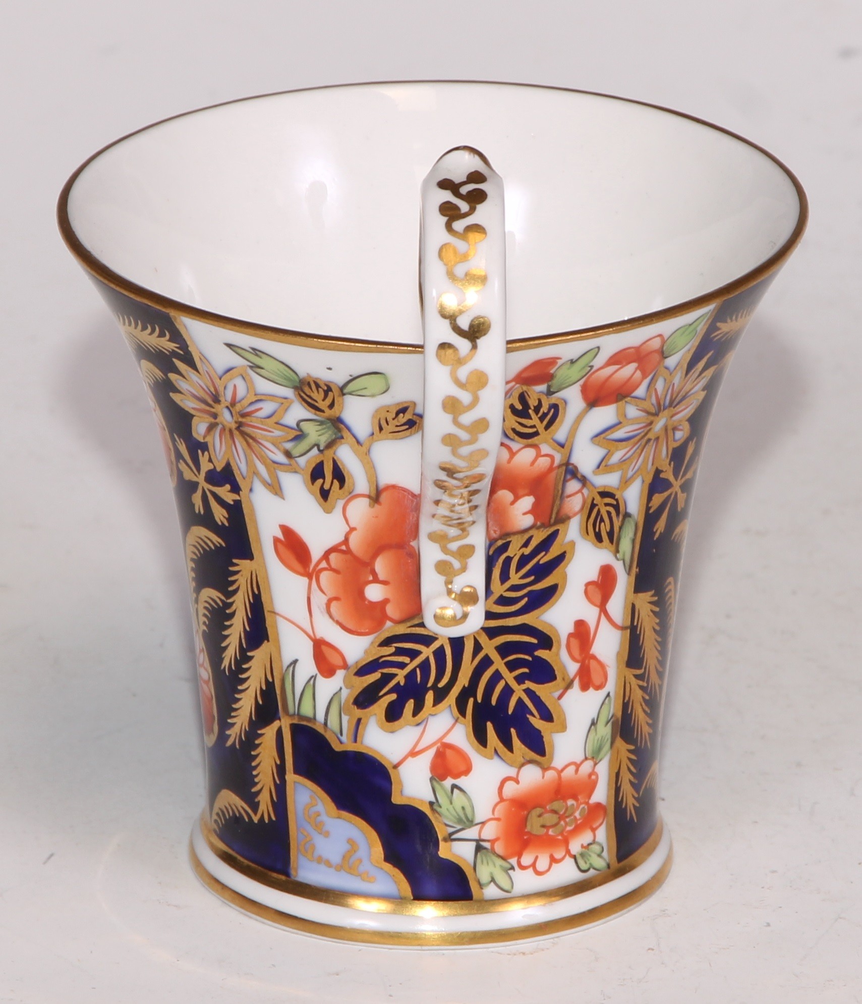 A Royal Crown Derby commemorative mug, HM King George VI Coronation 1937; four Royal Crown Derby - Bild 47 aus 54