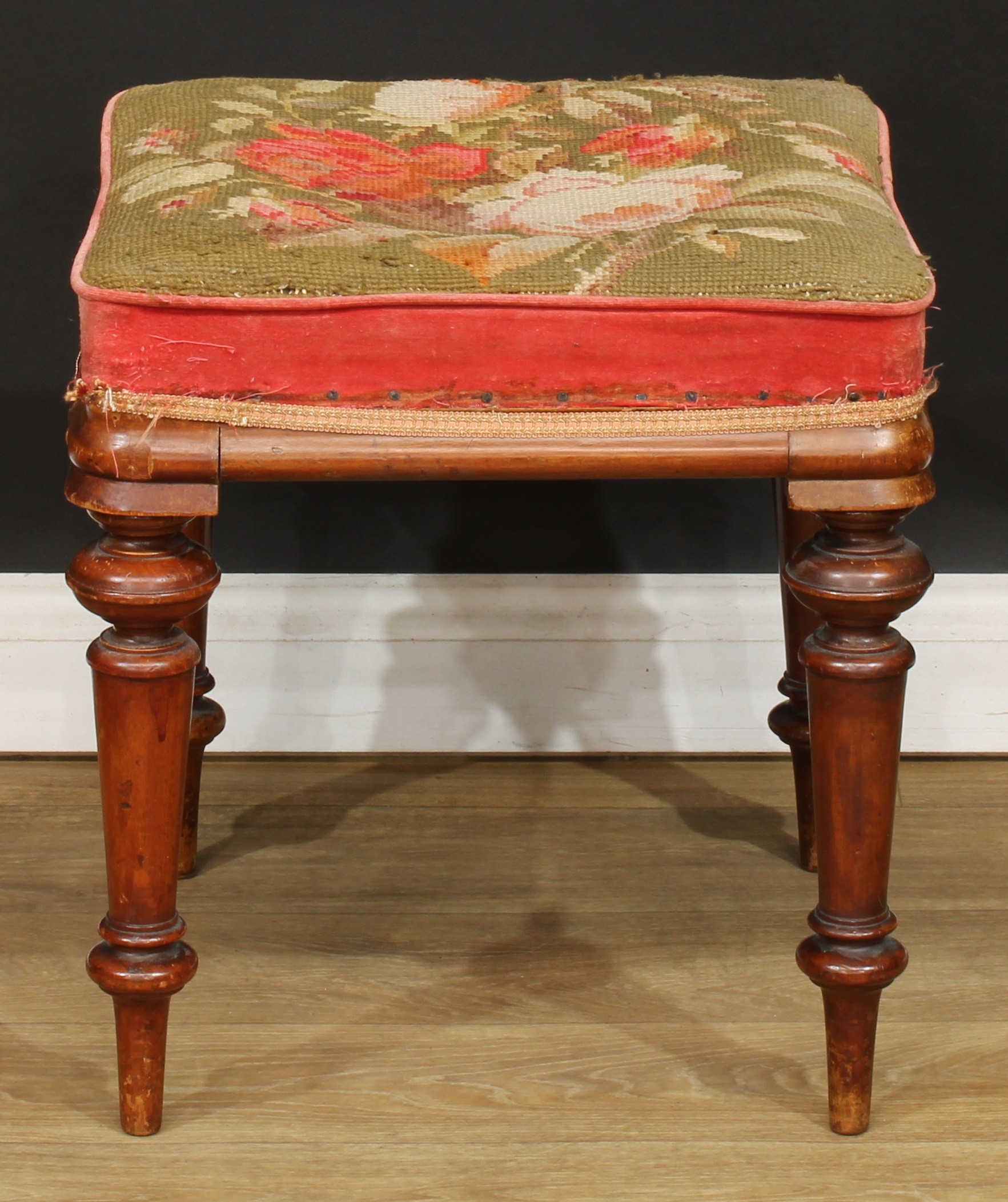 A Victorian mahogany circular stool, 38cm high, 37cm diameter; another, 48cm high, 32.5cm - Bild 2 aus 7