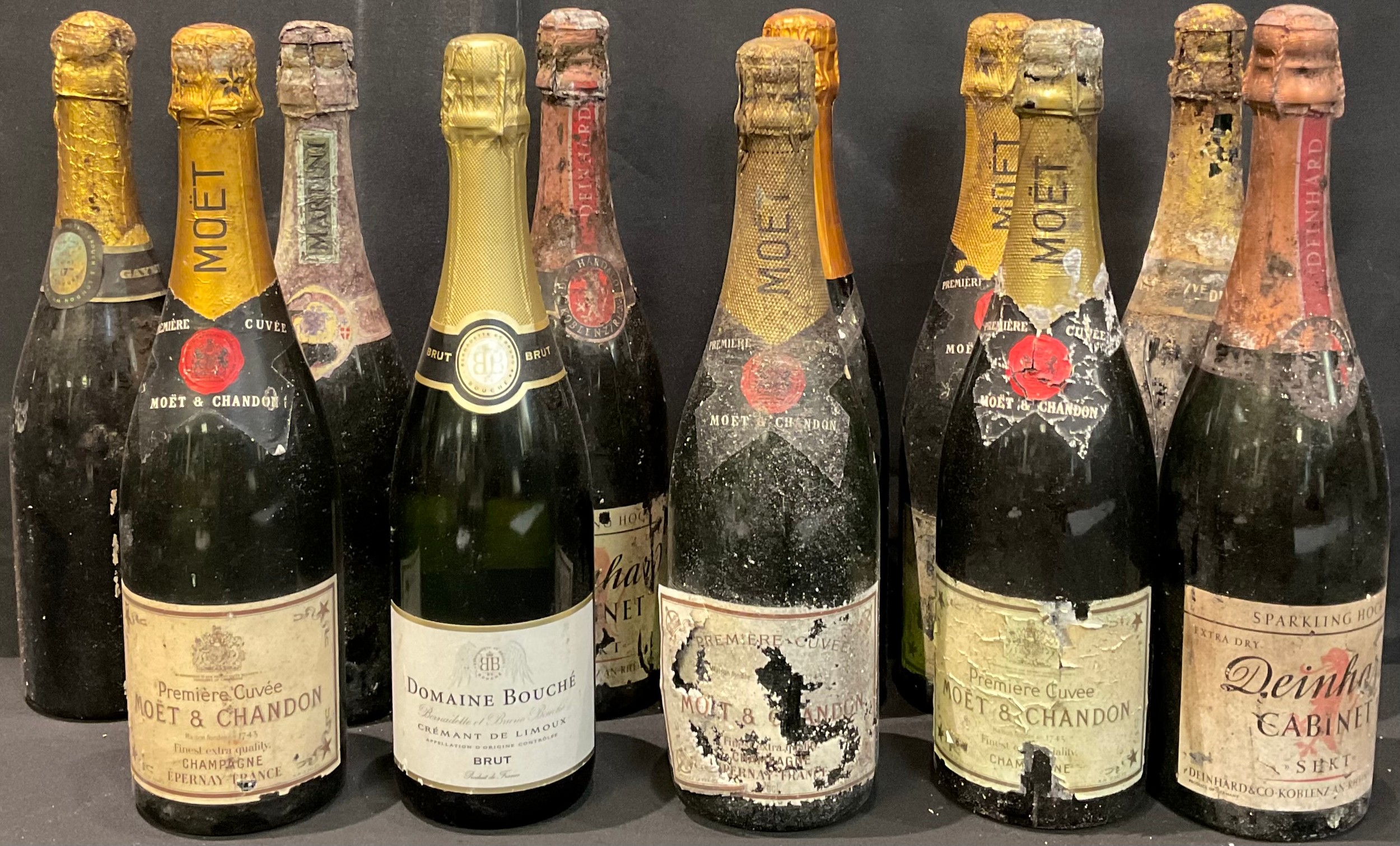 Champagne and Sparkling Wine - four various bottles of vintage Moët & Chandon, [n.d.], 750ml, labels