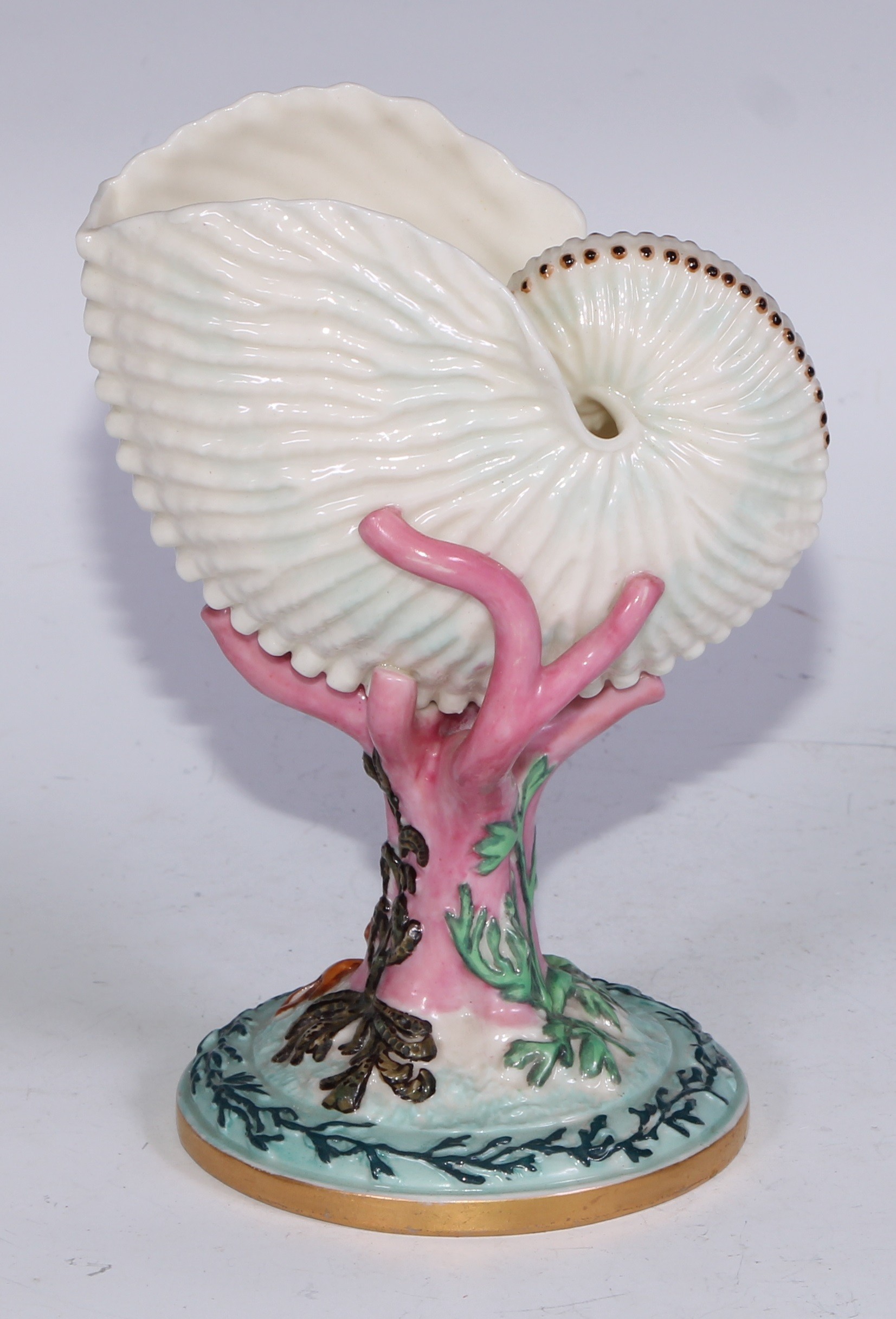 A Royal Worcester vase, naturalistically modelled as a nautilus shell upon a coral specimen, 16cm - Bild 5 aus 11