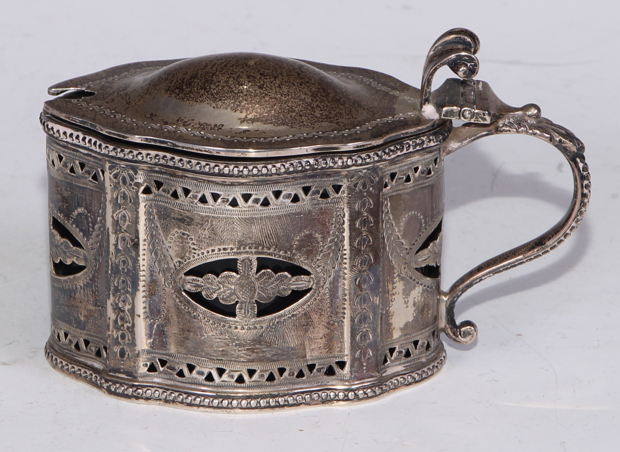 A Victorian Scottish silver commode shaped mustard, pierced and bright-cut engraved in the Neo- - Bild 9 aus 11