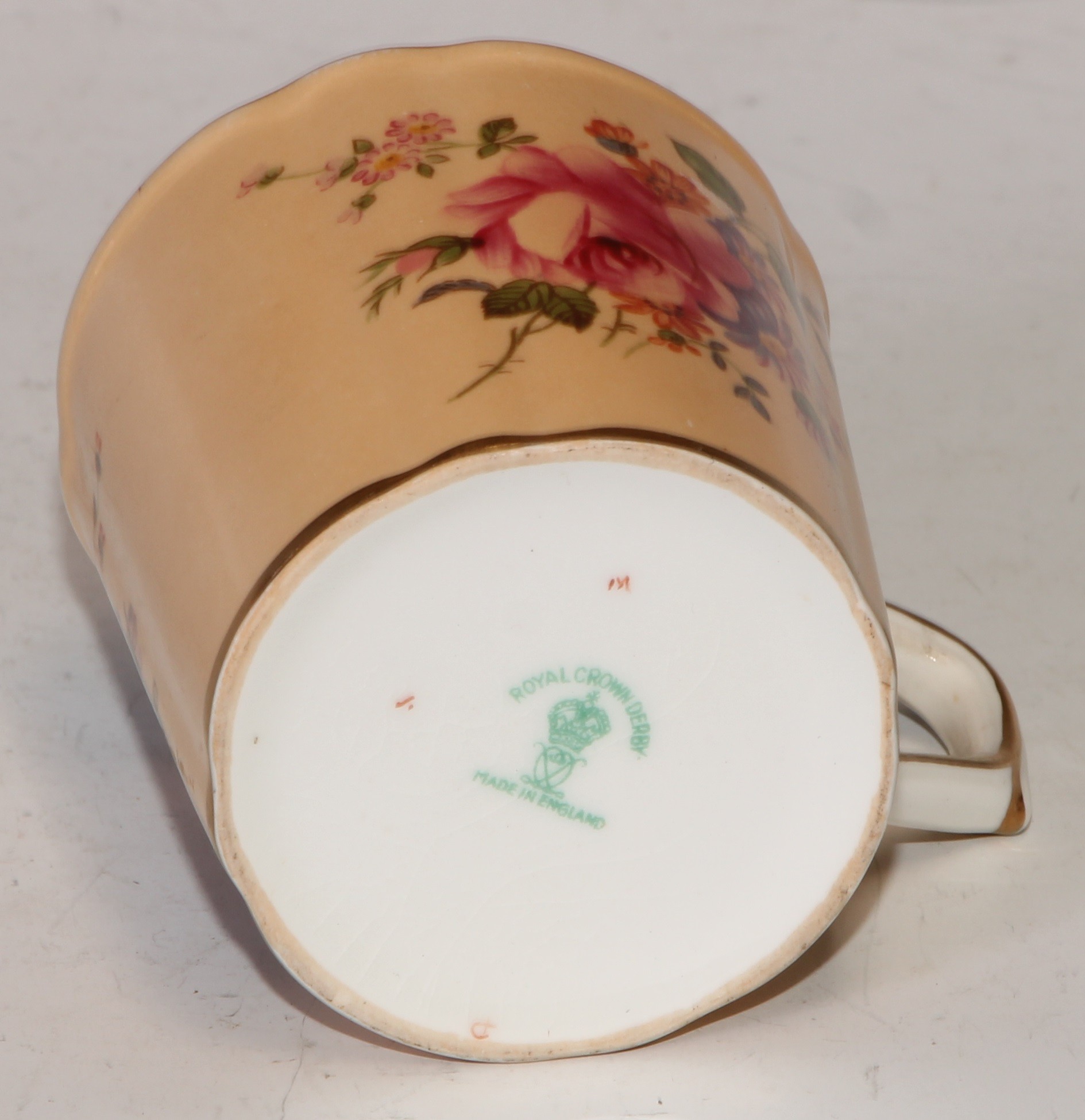A Royal Crown Derby commemorative mug, HM King George VI Coronation 1937; four Royal Crown Derby - Bild 38 aus 54