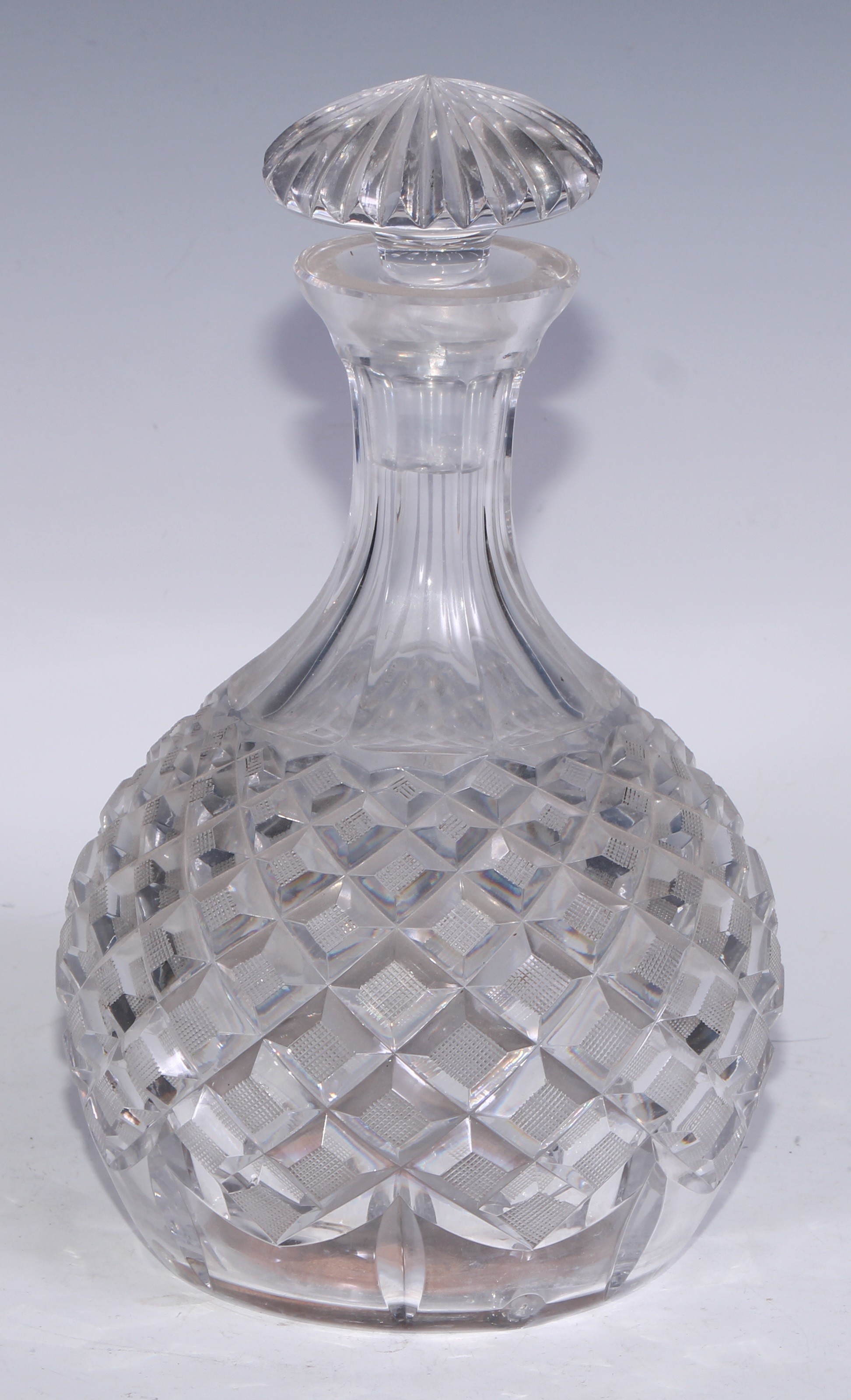 A silver mounted cut glass square decanter, mushroom stopper, star-cut base, 29.5cm high, Birmingham - Bild 8 aus 9