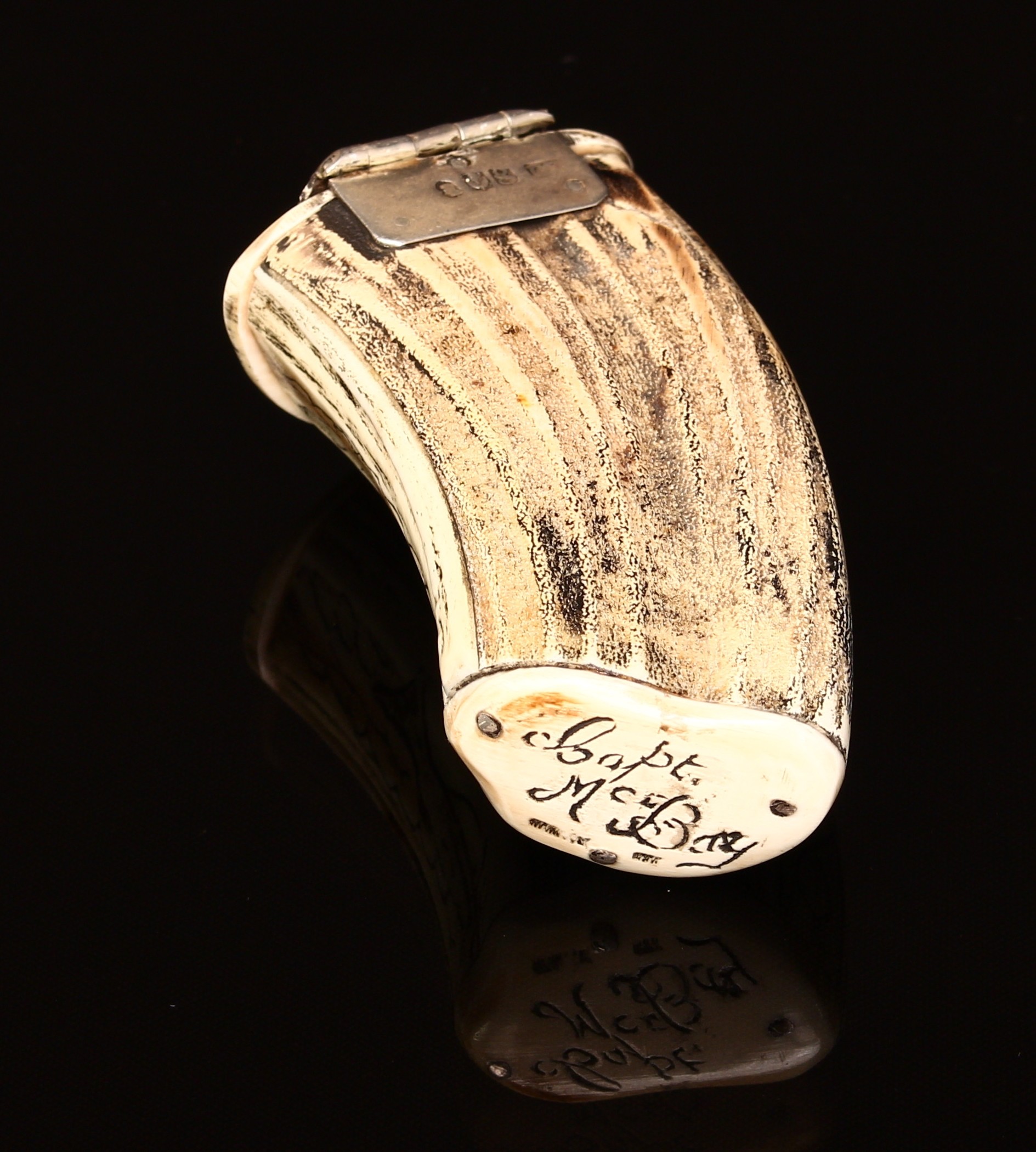 A 'George III' style silver-mounted Scottish 'antler' snuff mull, erroneous date of 1820 to the - Bild 4 aus 4