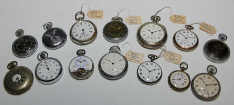 A World War I military open faced pocket watch, 4.5cm dial with luminous Arabic numerals, keyless