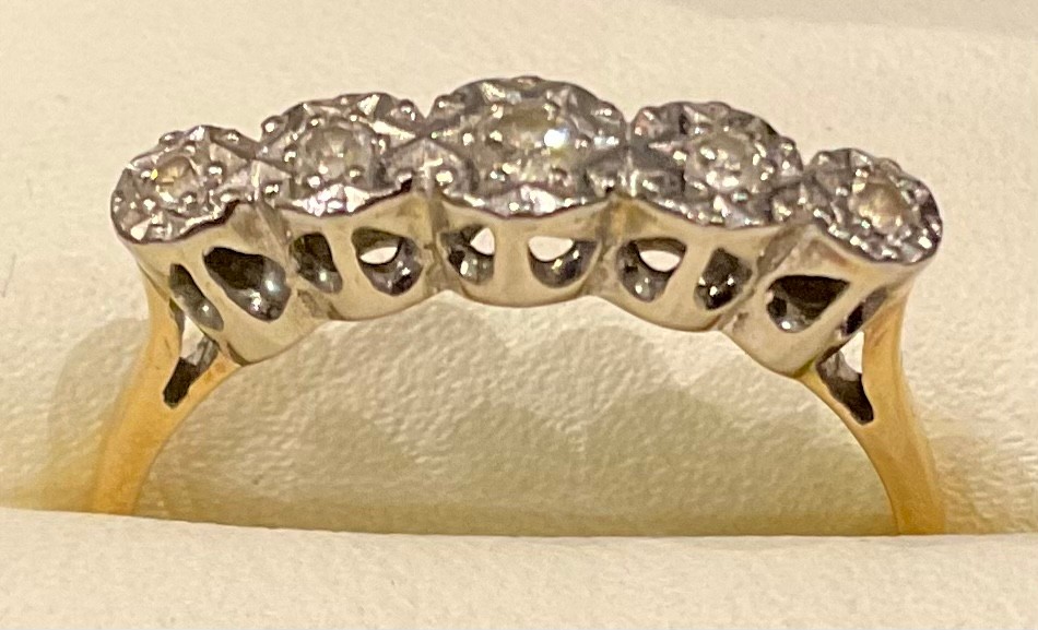 An 18ct gold five stone illusion set diamond ring, size P, 2.66g; a 9ct gold white stone ring, - Bild 3 aus 3