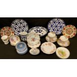 A pair of Royal Crown Derby 1128 pattern tea plates; Posie pattern and other assorted trinket trays;