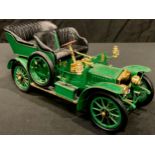 A Franklin Mint Precision Models 1:16 scale 1905 Rolls-Royce 10HP model, boxed