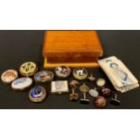 A mahogany jewellery box and cover, 16.5cm wide; assorted pill boxes, mostly decorated with cats;