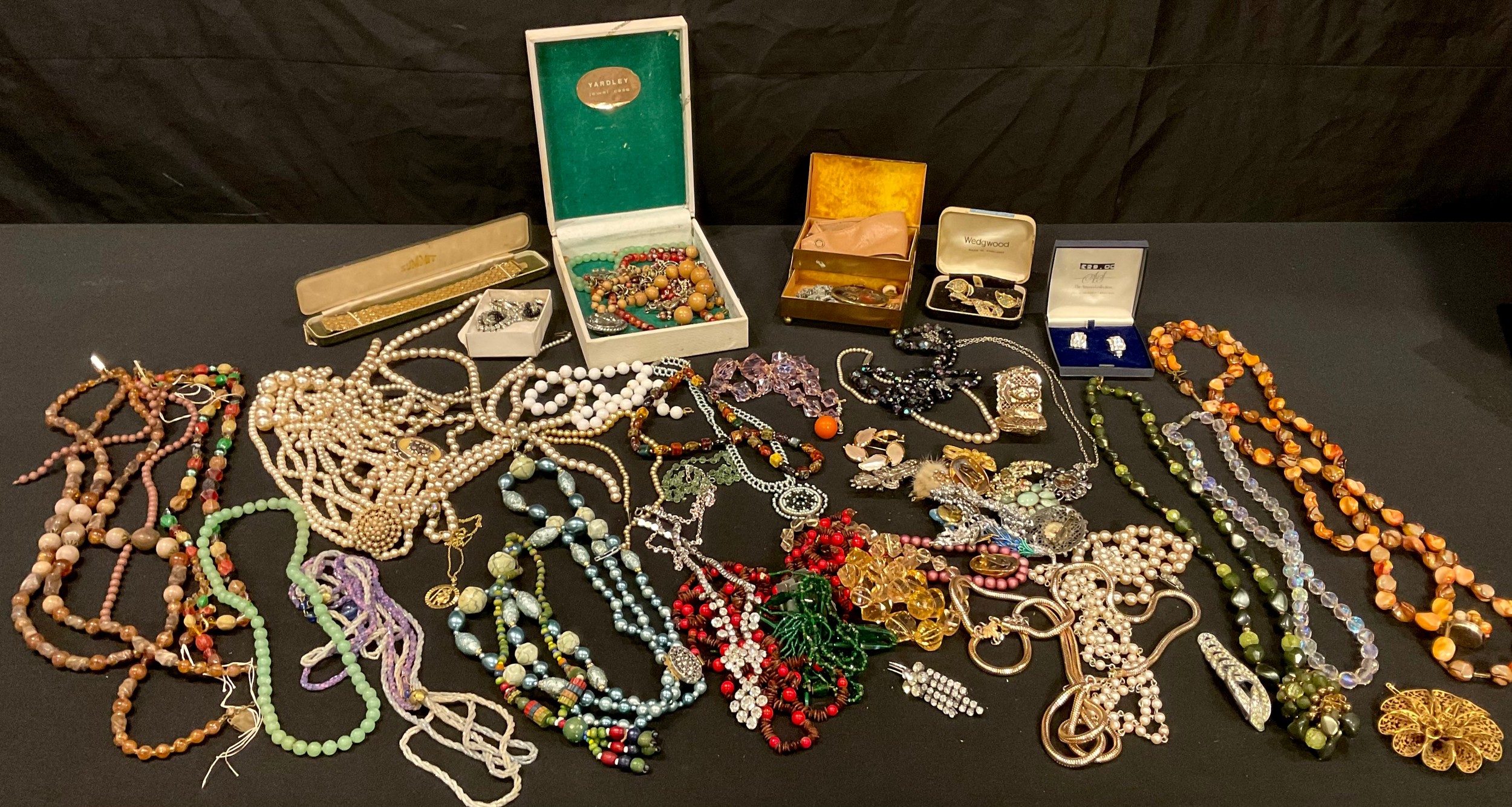 Costume Jewellery - including necklaces, brooches, bracelets, etc, qty