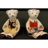 A pair of Royal Crown Derby paperweights, Yorkshire Rose Mummy Bear and Yorkshire Rose Daddy Bear,
