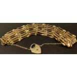 A 9ct gold gate link bracelet, love heart clasp, 13.2g