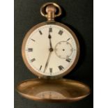 A George V 9ct gold hunter cased pocket watch, white dial, bold Roman numerals, button wind