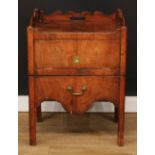 A George III mahogany tray top bedroom night table, 81cm high, 59.5cm wide, 44.5cm deep