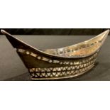 A Victorian silver boat shaped pierced basket, 17cm wide, 6cm high, Chester 1896, 64g