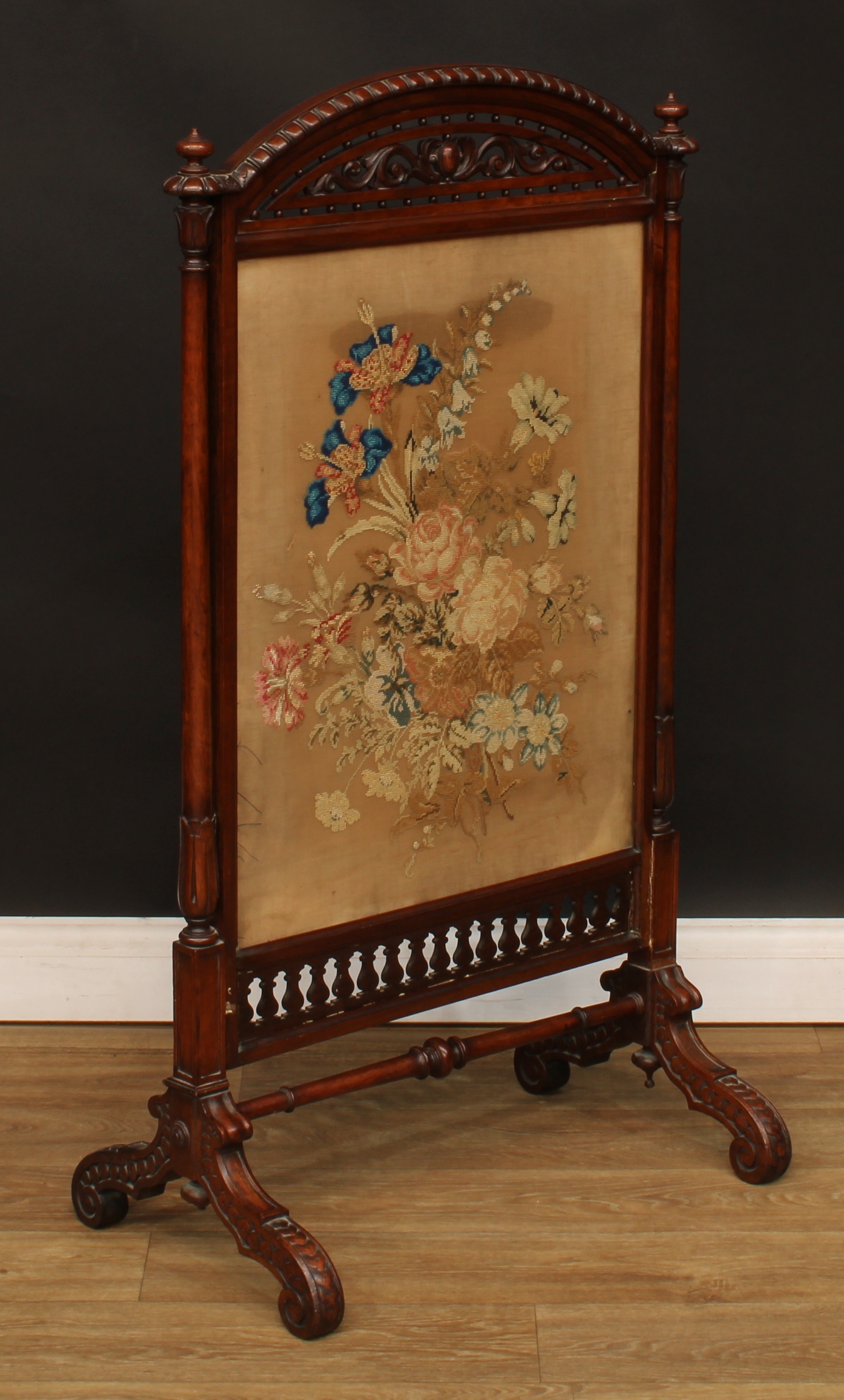 A 19th century mahogany fire screen, arched top with pierced panel carved with acanthus, woodwork - Image 2 of 3