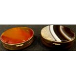 An oak agate snuff box, late 19th/early 20th century; another (2)