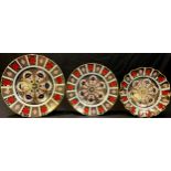 A Royal Crown Derby 1128 Imari pattern shaped circular plate, 22cm diameter, second quality; others,