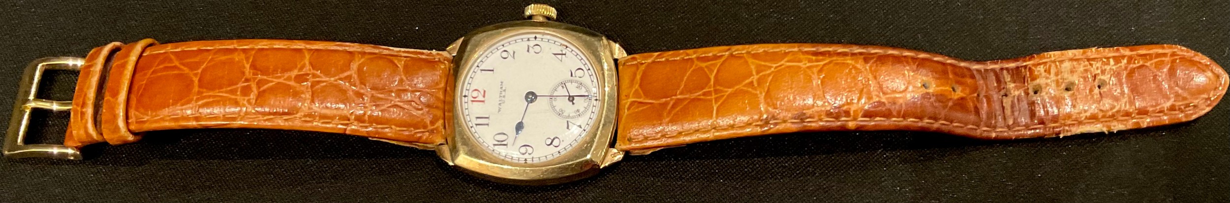 A 9ct gold vintage Waltham wristwatch - Bild 2 aus 2