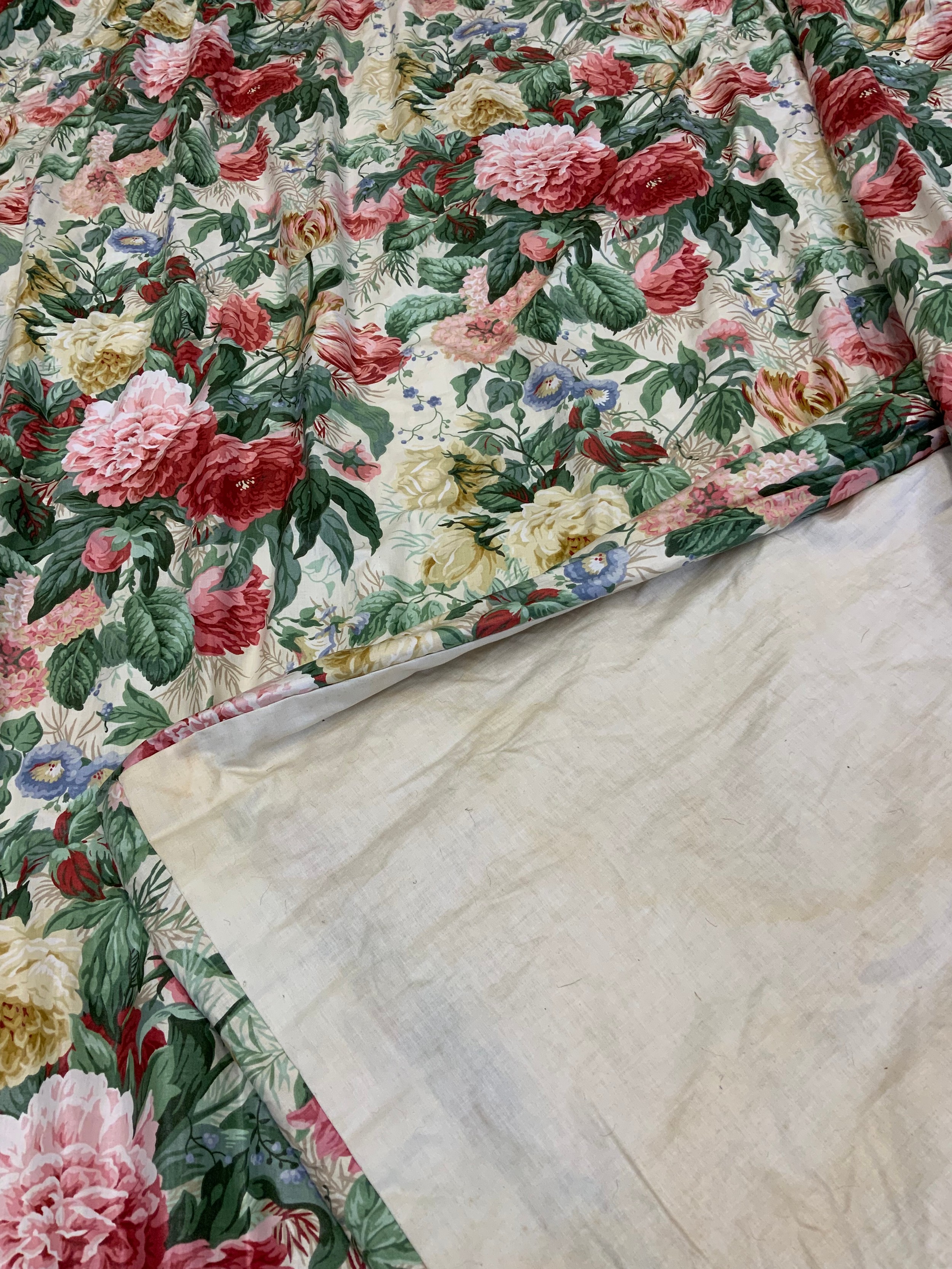 A pair of Sanderson interlined floral curtains, 210cm length x 192cm width. - Image 3 of 3