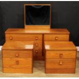 A pair of retro mid-20th century Stag Cantata bedside cabinets, 49cm high, 56cm wide, 43.5cm deep; a
