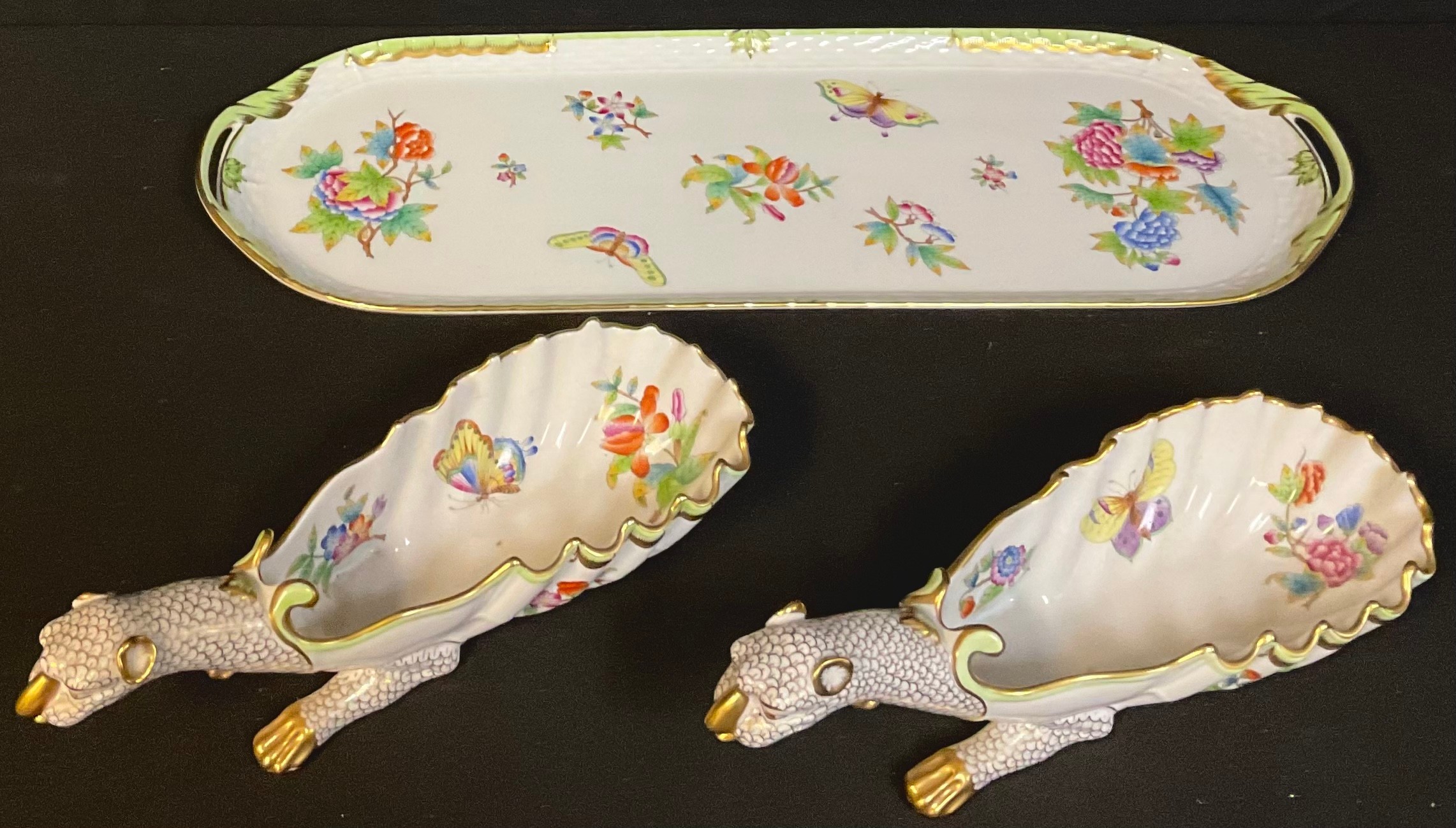 A pair of Herend Queen Victoria pattern sauce boats on stand, each sauce boat handle modelled as a - Image 2 of 3