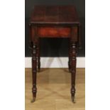 A George IV mahogany Pembroke table, 70cm high, 41.5cm opening to 82.5cm wide, 76cm deep