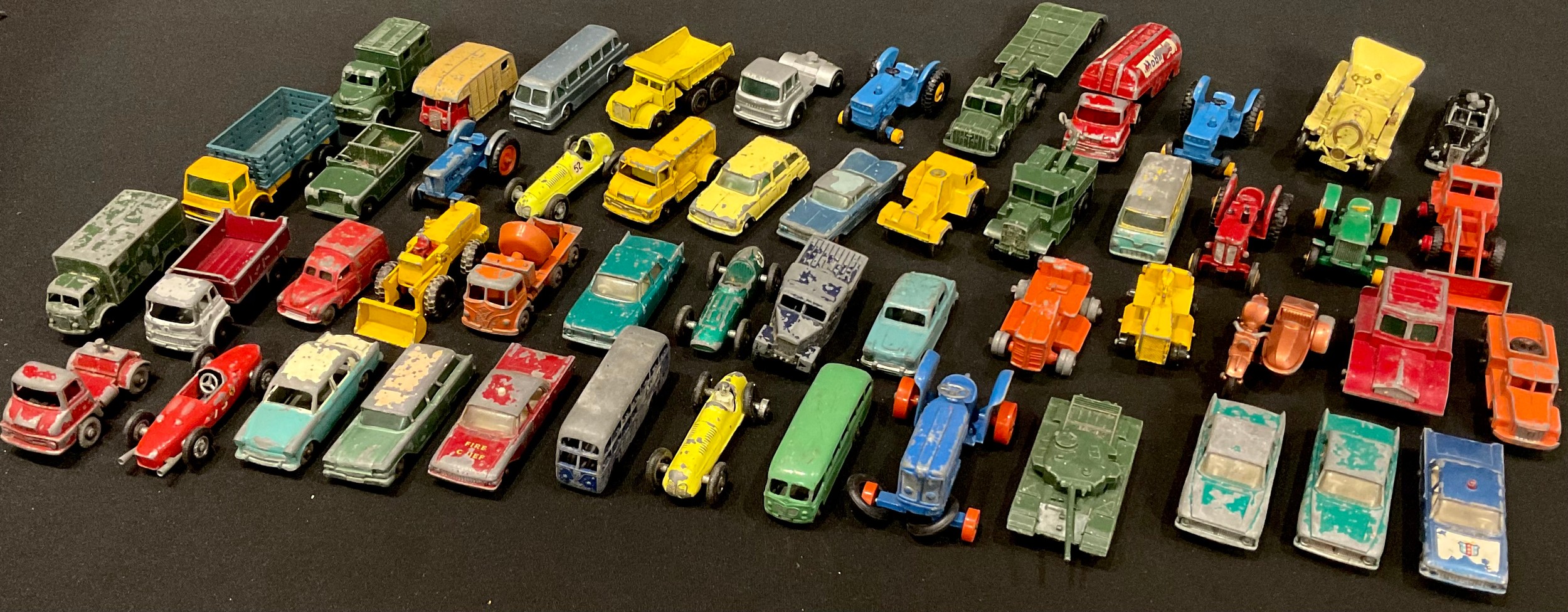 Toys & Juvenalia - a collection of unboxed and playworn diecast models including Lesney (quantity)