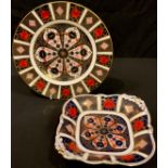 A Royal Crown Derby Imari palette 1128 pattern two handled acorn dish, 23cm wide, printed marks in