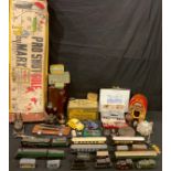 Boxes and Objects - microscope, boxed; diecast cars and models; trains and rolling stock; other