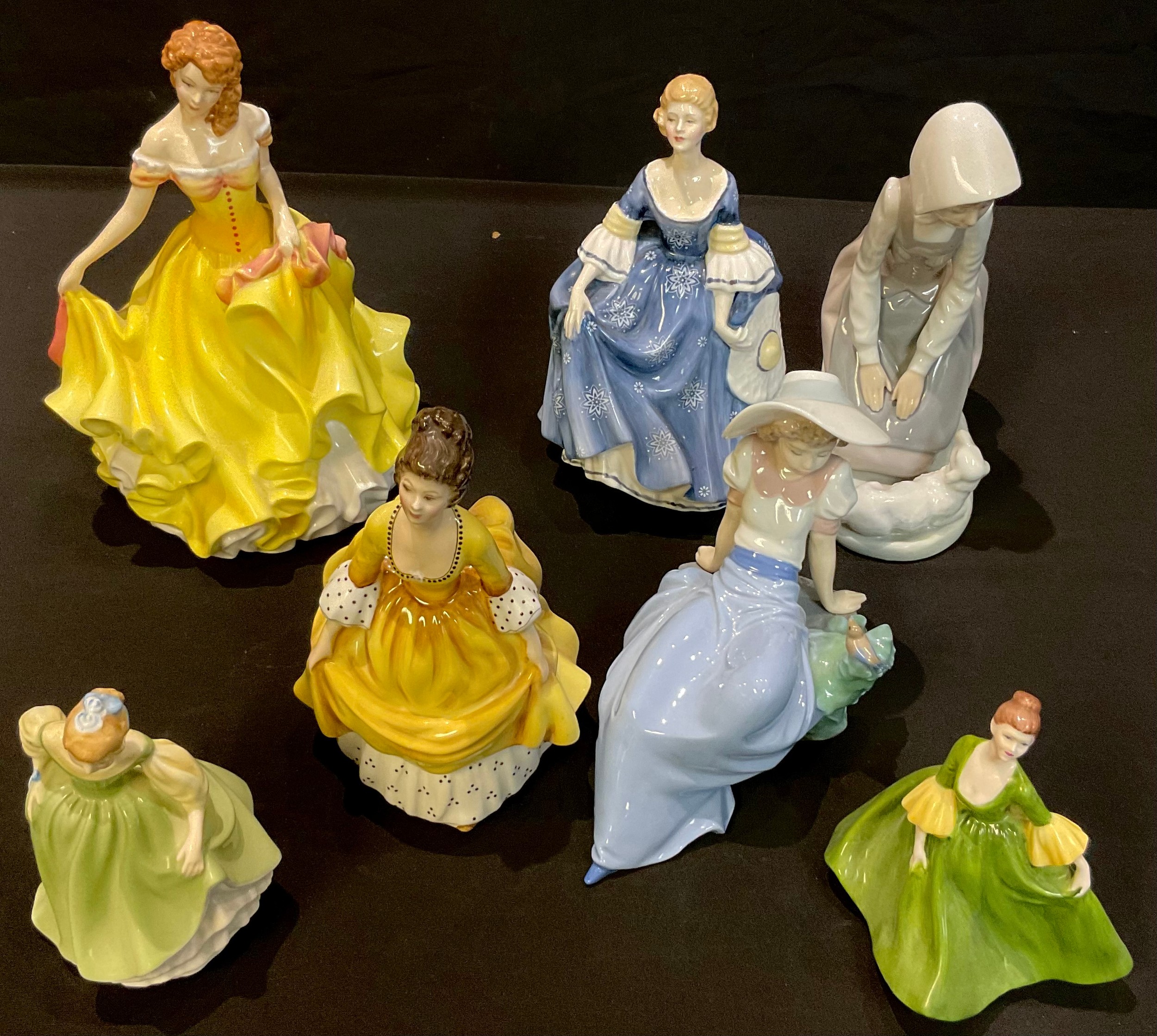 A Royal Doulton figure, Summer HN5322; others, Hilary HN2335; Coralie HN2307; two smaller; two - Bild 2 aus 3