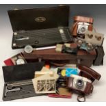 A stereoscopic viewer, T.C. & E.C. Jack, Edinburgh, boxed with cards, some depicting scientific