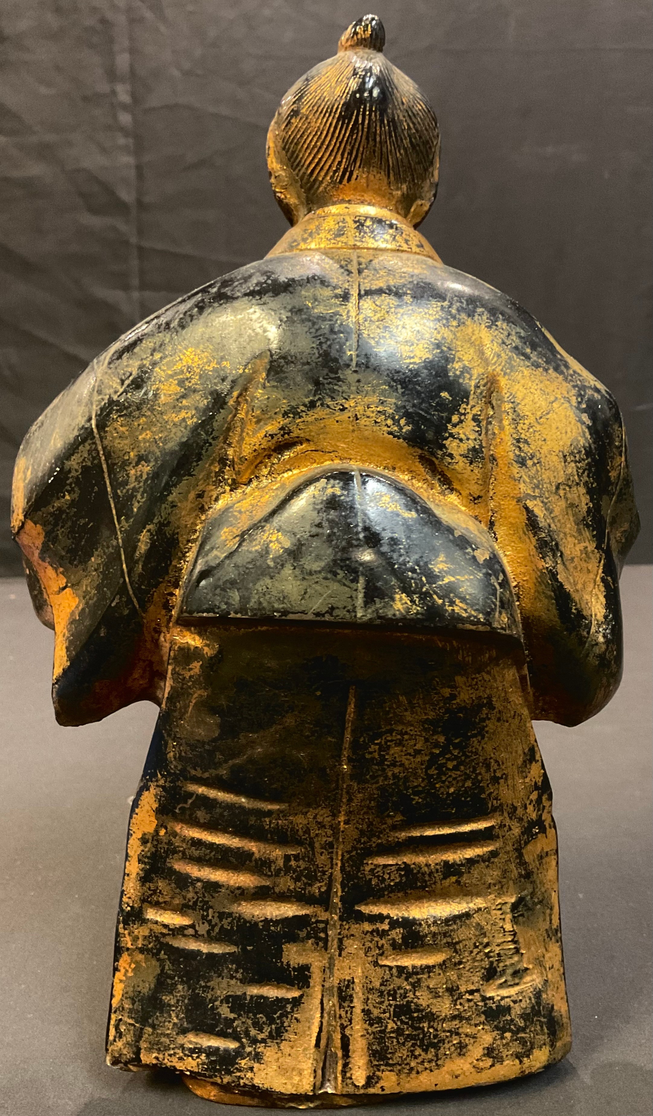 A contemporary Chinese bronzed metal figure of a Samurai, 27cm high - Image 2 of 2