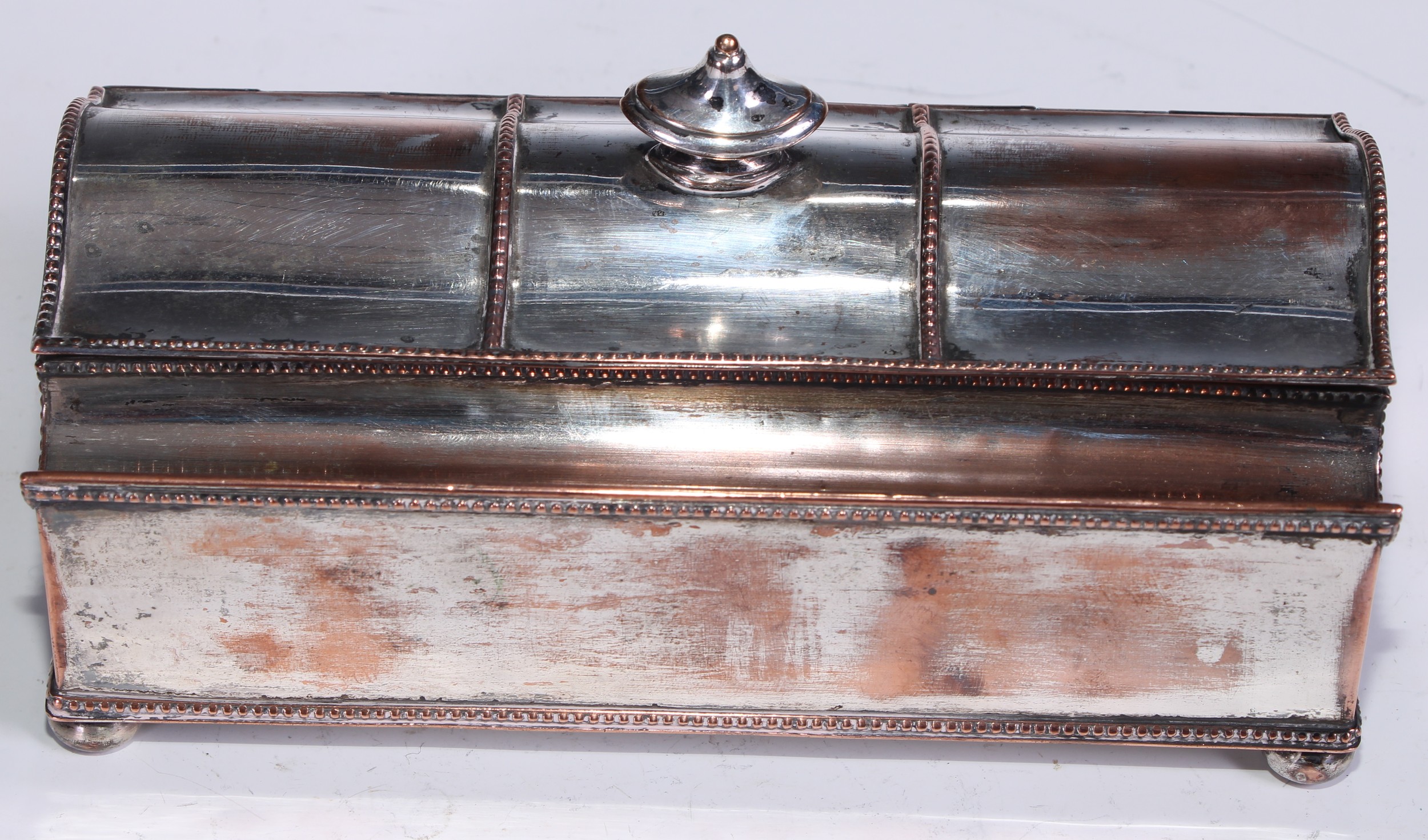 A George III Old Sheffield Plate treasury inkstand, hinged serpentine cover with Neo-Classical urn - Image 4 of 6