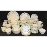 A Colclough Ivy pattern dinner and tea set, dinner plates, bowls, side plates, tea pot, cups,
