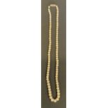 A graduated cultured pearls necklace, 46cm long