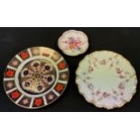 Royal Crown Derby Imari 1128 pattern plate; Royal Antoninette plate; Derby Posies trinket dish, (3).